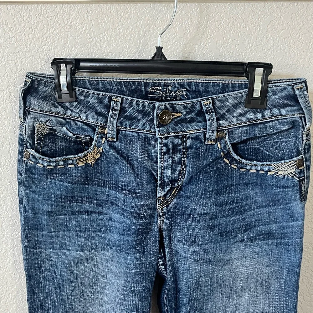 Silver Jeans Julia Women's Boot Cut Western Glove Works Denim Size W28 / L34 - Picture 3 of 10